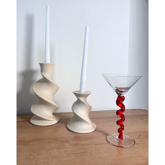 Set of 2 Modern Spiral Candle Holders Textured Beige Plastic Taper Holders - Picture 3 of 5